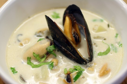 Lire la suite à propos de l’article Moules bouchot façon « Clam Chowder »